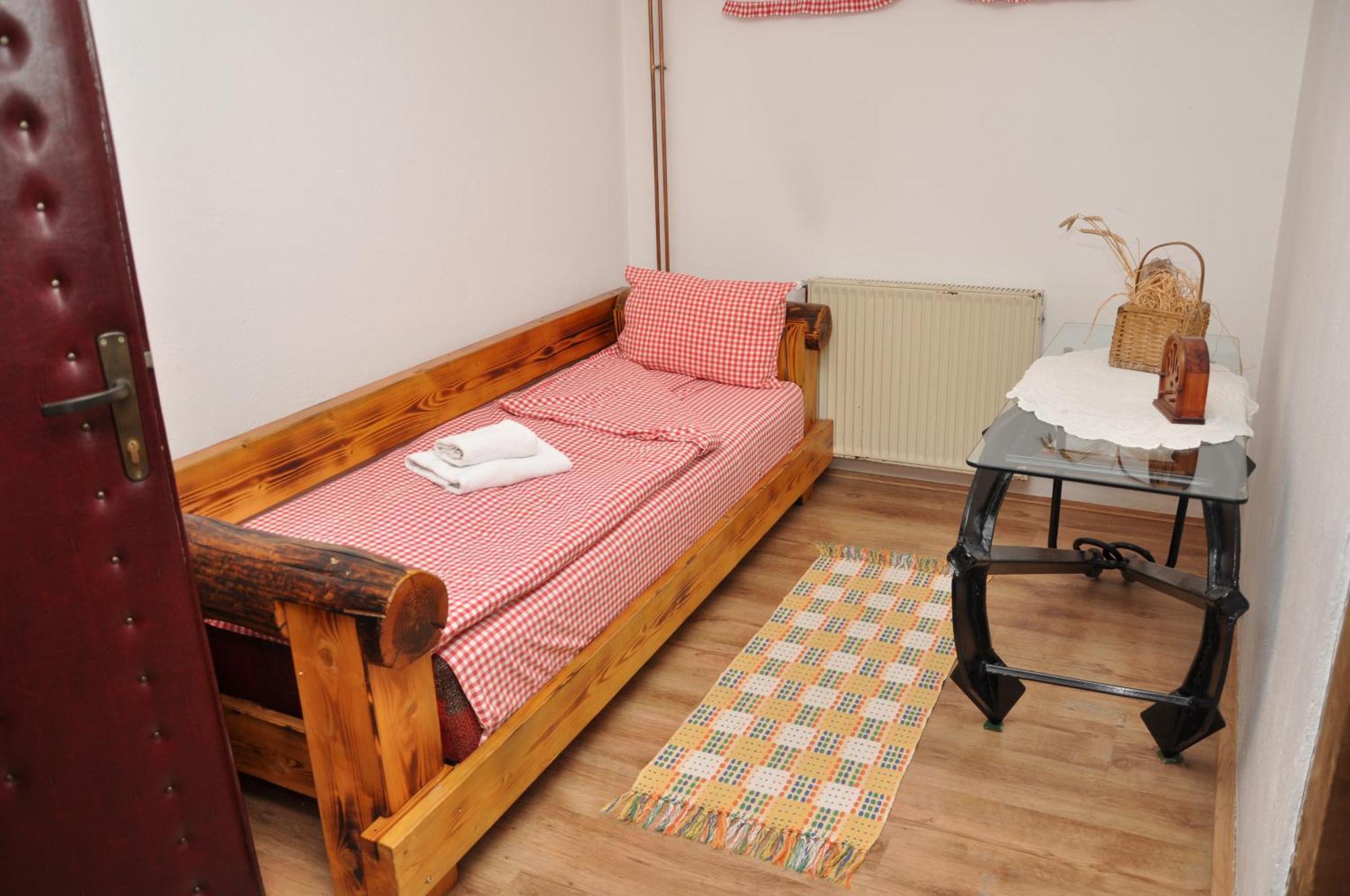 Inn Cakmara Raška Rom bilde